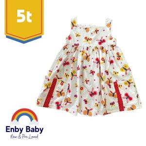 White Hand-Sewn Pocket Jumper